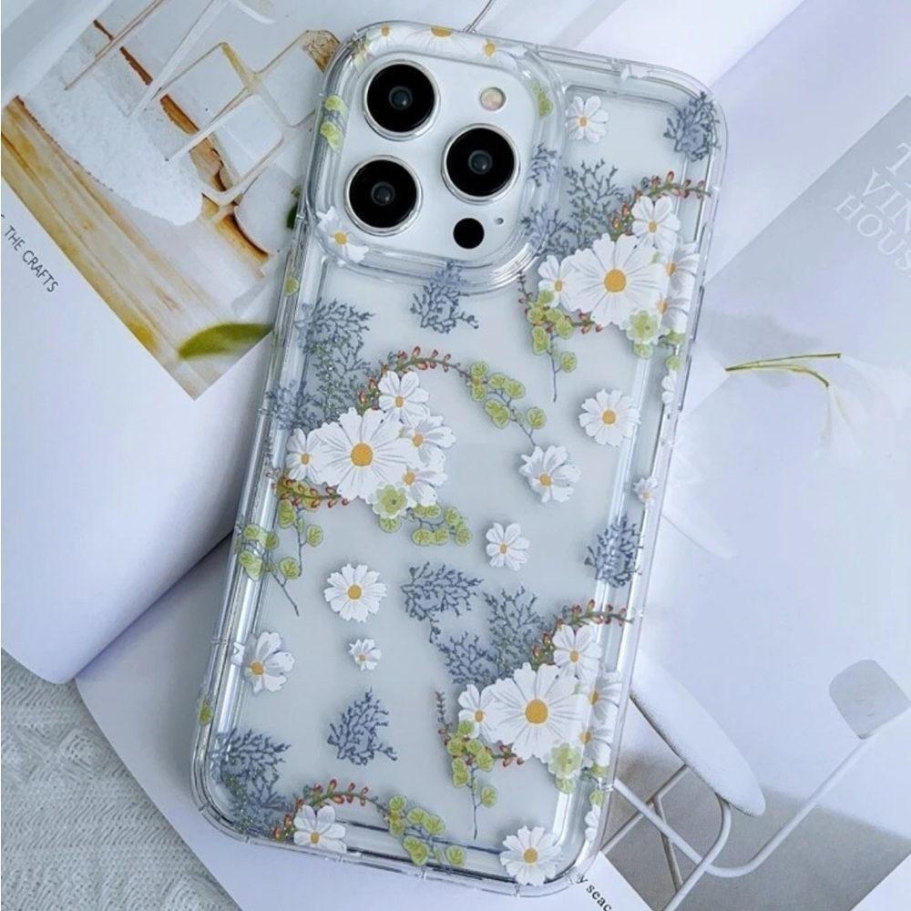 ⚠️Clearance iPhone 14/Pro/Pro Max Cute Floral Phonr Case - Picture 1 of 3